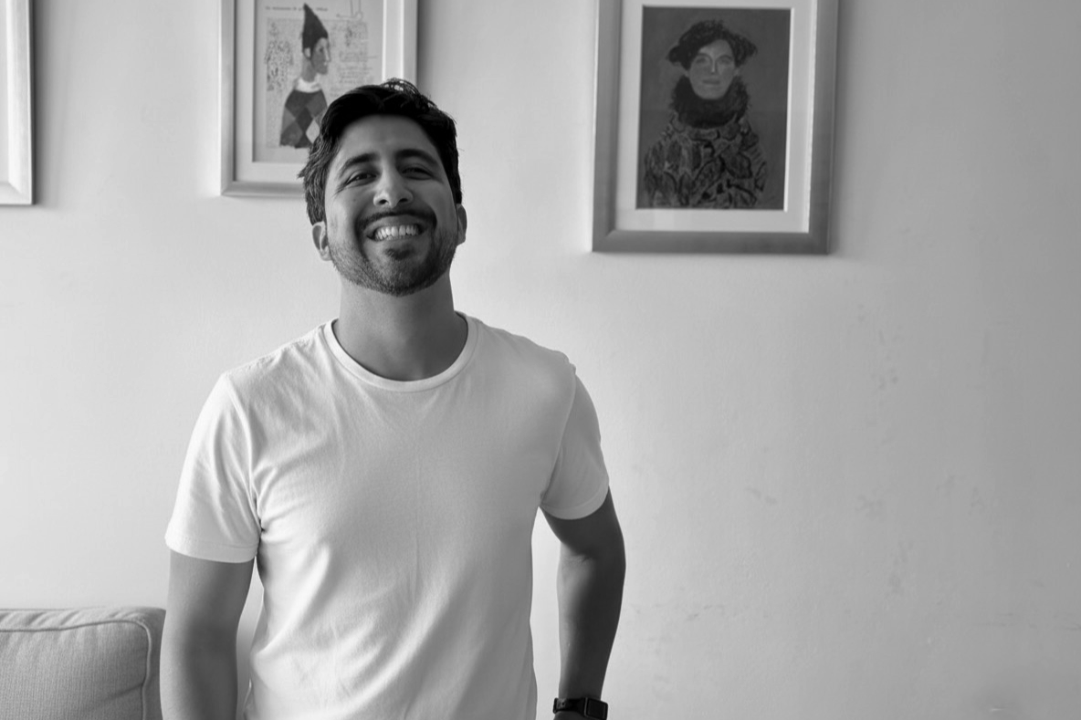 Nelson Granja, retrato en blanco y negro